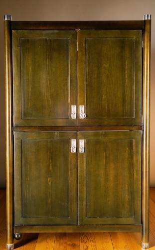 Szafa uniwersalna typu "closet". Wyposażenie hotelu Rialto, Warszawa. Używane meble hotelowe, wyposażenie hotelu, wyprzedaż mebli hotelowych. meblerialto.pl