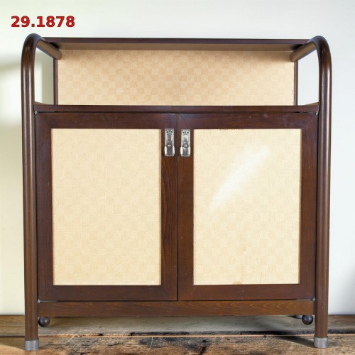 Konsola uniwersalna dwudrzwiowa typu "closet" 95 cm lite drewno rafia minibar secesja wiedeńska. Wyposażenie hotelu Rialto, Warszawa. Używane meble hotelowe, wyposażenie hotelu, wyprzedaż mebli hotelowych. meblerialto.pl