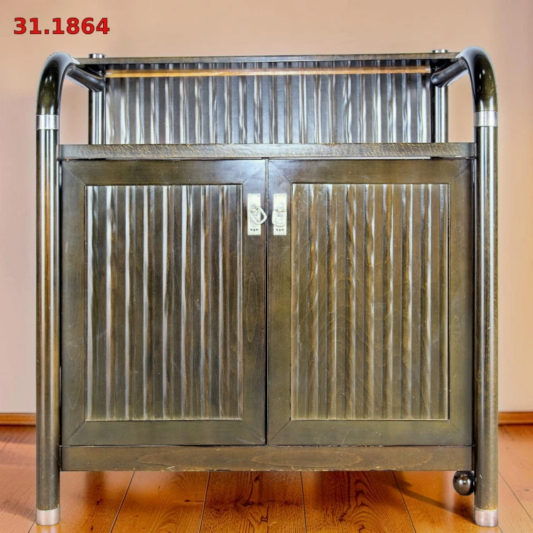 Konsola uniwersalna dwudrzwiowa typu "closet" 95 cm lite drewno minibar secesja wiedeńska. Wyposażenie hotelu Rialto, Warszawa. Używane meble hotelowe, wyposażenie hotelu, wyprzedaż mebli hotelowych. meblerialto.pl