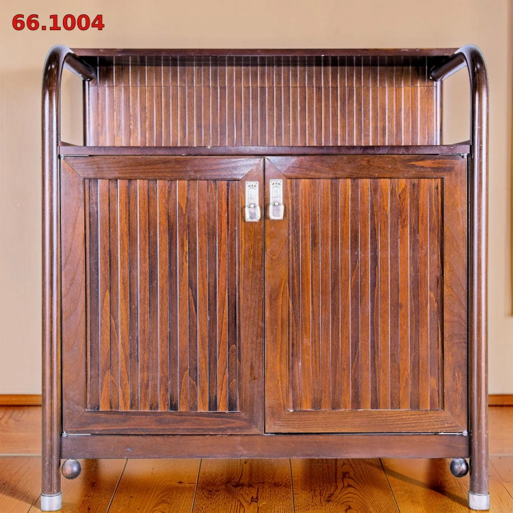 Konsola uniwersalna dwudrzwiowa typu "closet" 95 cm lite drewno minibar secesja wiedeńska. Wyposażenie hotelu Rialto, Warszawa. Używane meble hotelowe, wyposażenie hotelu, wyprzedaż mebli hotelowych. meblerialto.pl