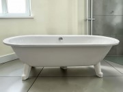 Wanna metalowa wolnostojąca. Wyposażenie hotelu Rialto. Używane meble hotelowe, wyposażenie hotelu, wyprzedaż mebli hotelowych. meblerialto.pl