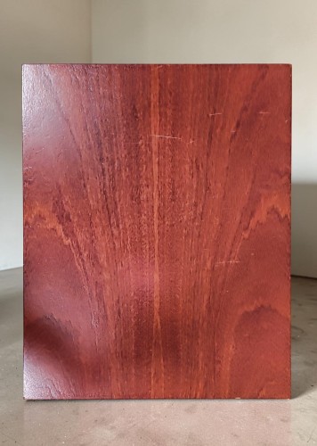 Drewniany stojak uniwersalny kwietnik postument 50 x 40 x 70 cm. Wyposażenie hotelu Rialto, Warszawa. Używane meble hotelowe, wyposażenie hotelu, wyprzedaż mebli hotelowych. meblerialto.pl