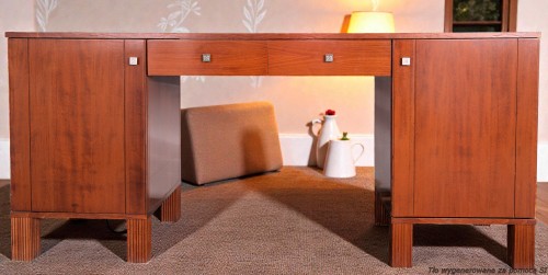 Biurko gabinetowe 174 cm belgijskie art déco lite drewno minibar. Wyposażenie hotelu Rialto, Warszawa. Używane meble hotelowe, wyposażenie hotelu, wyprzedaż mebli hotelowych. meblerialto.pl