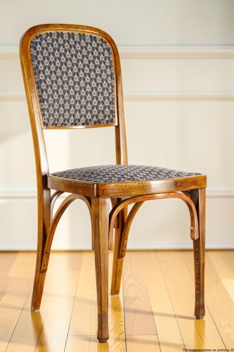 581153b.jpg